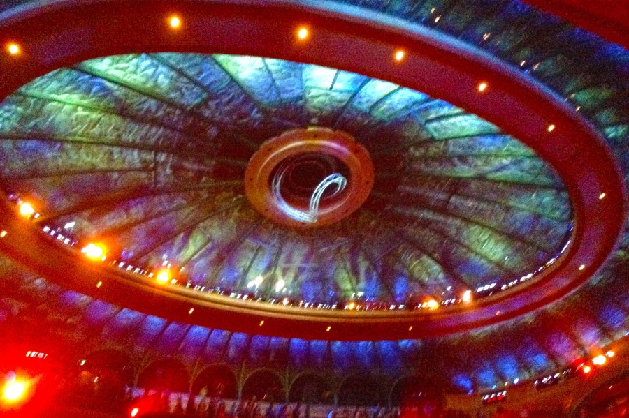 The ceiling of the "O" Theatre