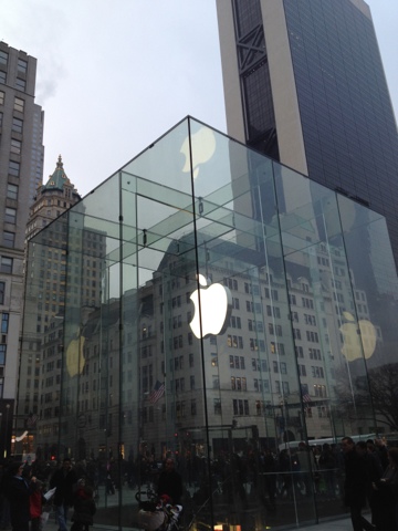 24hrs Apple Store!