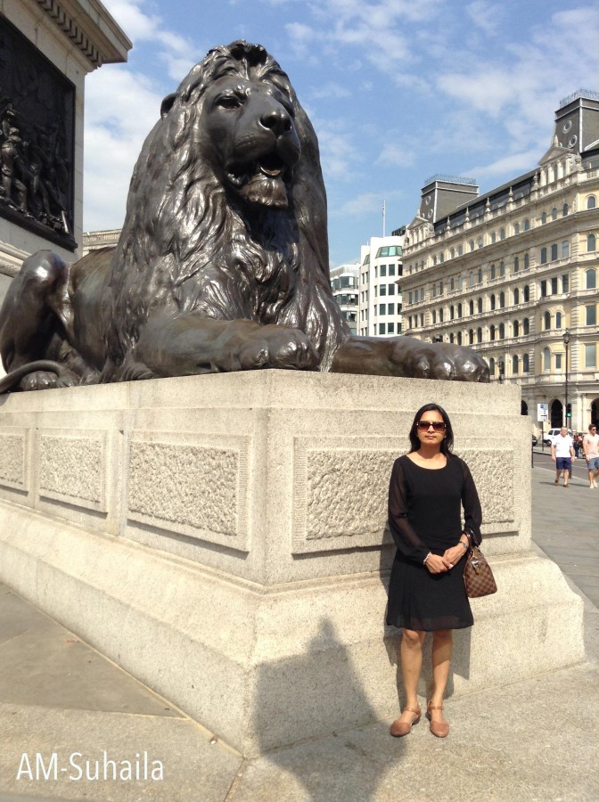 With the famous lion statue