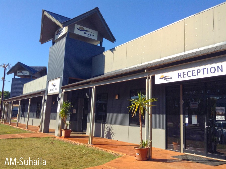 Spinifex Hotel reception